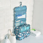 trousse de toilette femme à suspendre