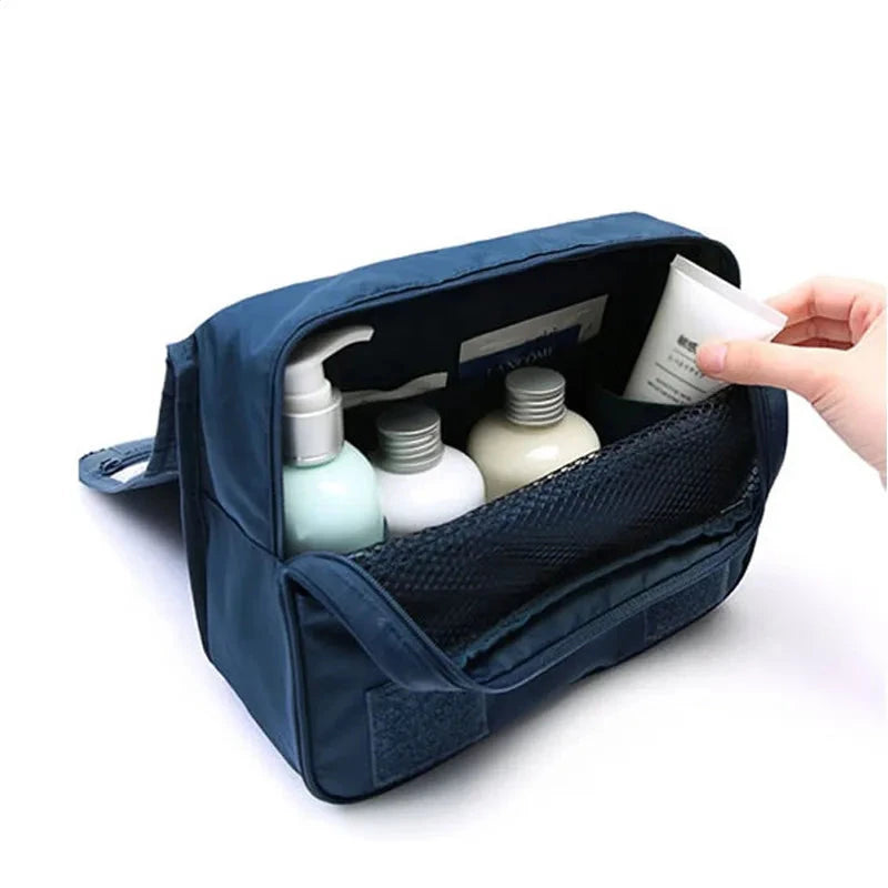 trousse toilette a suspendre pour voyage