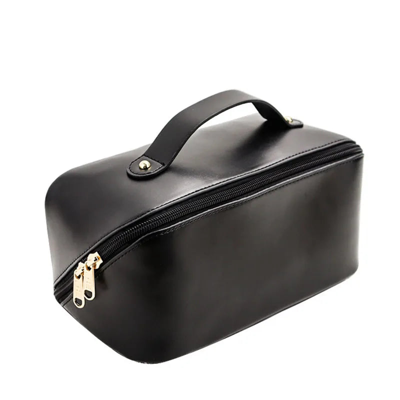 trousse de toilette personnalisée femme initiales noir
