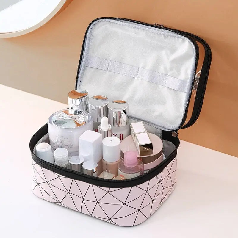 grand vanity femme de voyage maquillage toilette
